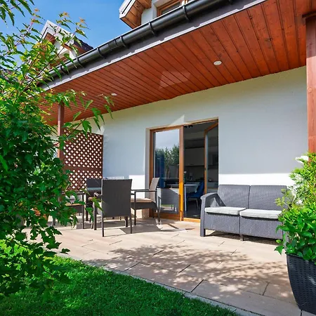 Gaja アパート ダルウフコ